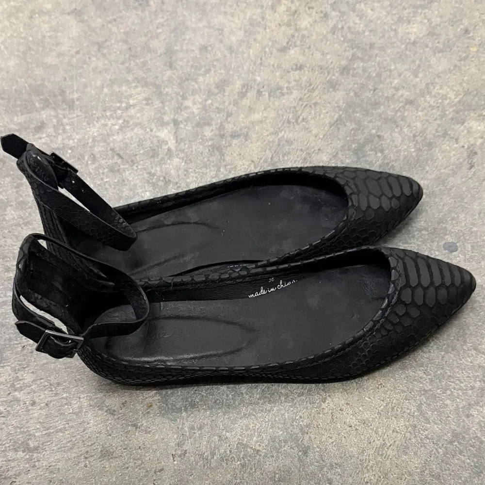 Joie Black Textured Flats - Picture 2 of 4